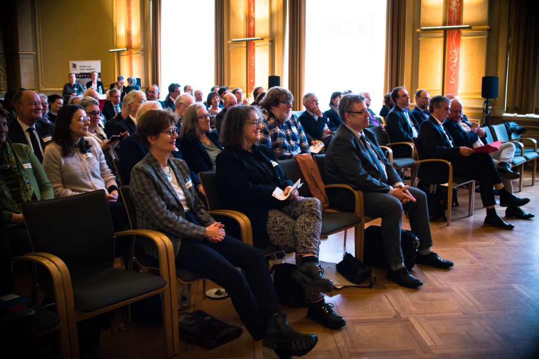Blick ins Publikum der Festveranstaltung 20 Jahre FGG Elbe